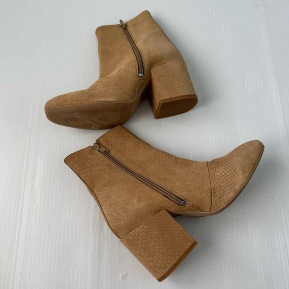 Free People Nicola snake embossed tan sand color size 8 US / 38 block heel - Picture 5 of 13